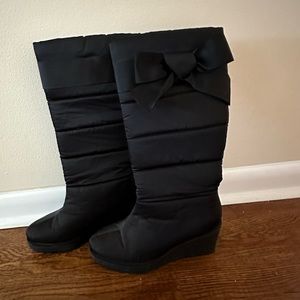 Kate Spade New York Cagney Quilted Bow Wedge Boot Black Women Size 8.5